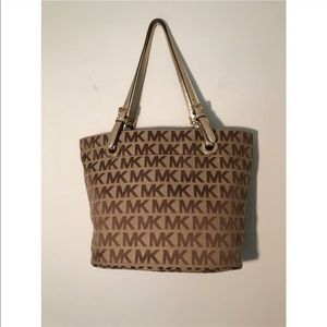 MK tote